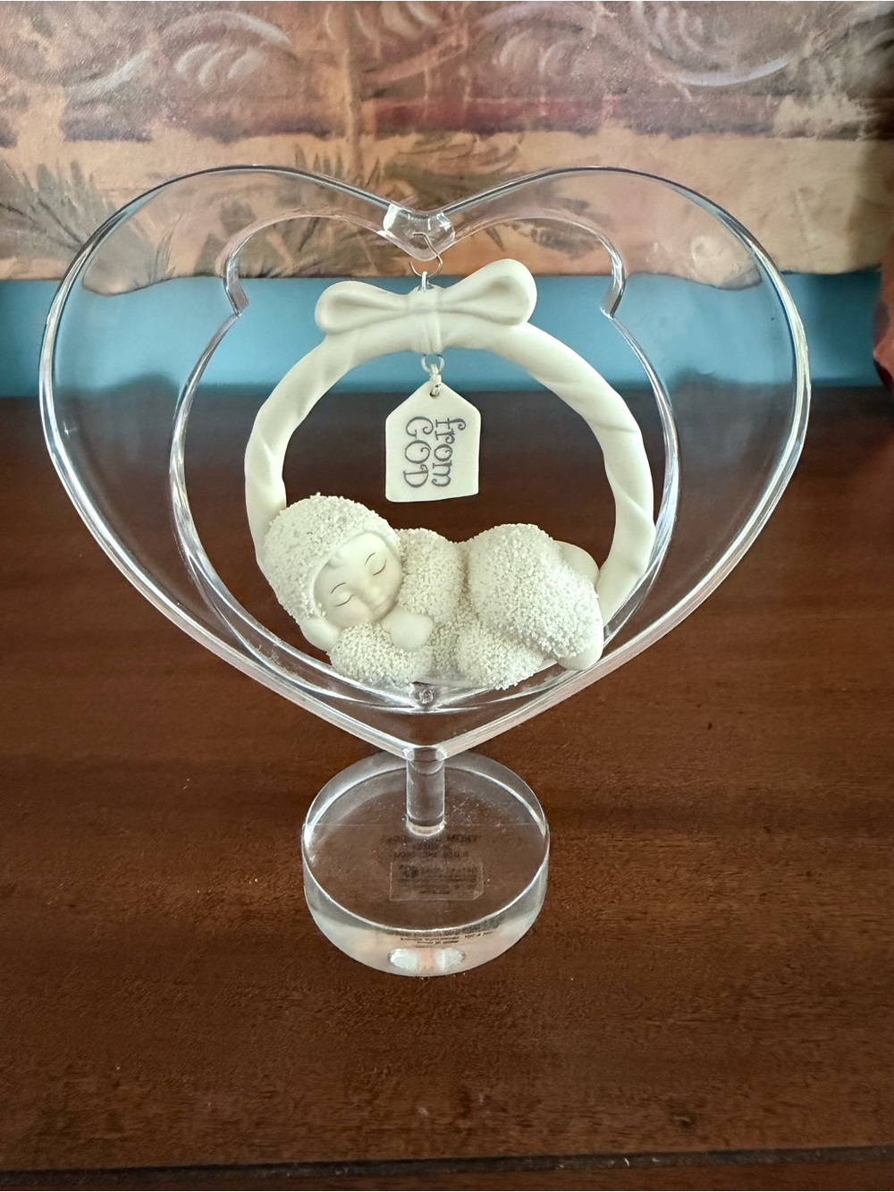 Department 56 Clear Heart Frame with Cream Baby Figurine